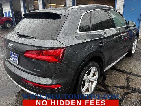 Used 2020 Audi Q5 2.0T Premium w/ Convenience Package AWD/4WD image 3