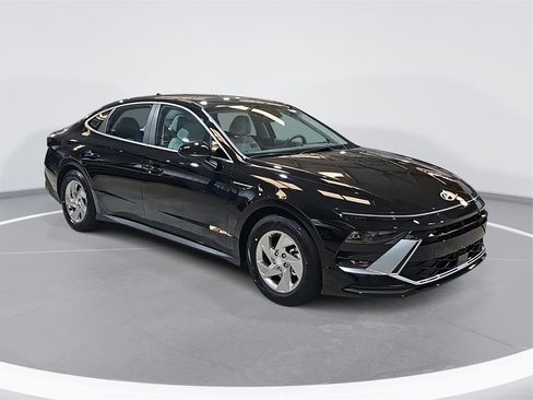 New 2026 Hyundai Sonata SE image 3