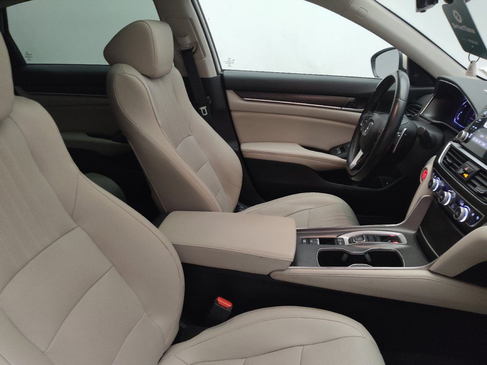 Used 2019 Honda Accord Touring image 21