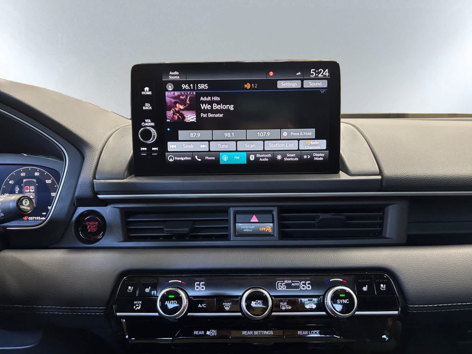 Used 2023 Honda Pilot Elite image 13