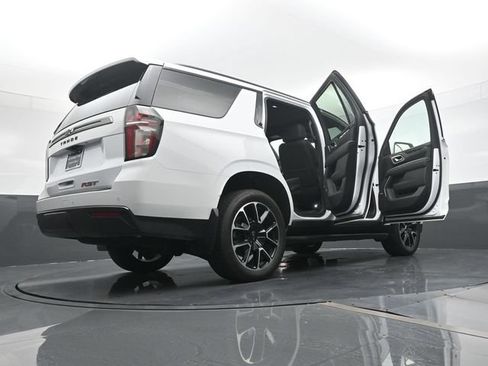 Used 2022 Chevrolet Tahoe RST w/ Luxury Package AWD/4WD image 25