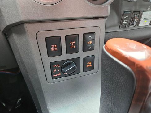 Used 2012 Toyota Sequoia Platinum image 6