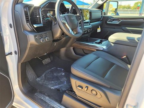 New 2025 Chevrolet Silverado 3500 LT w/ Trail Boss Package image 10