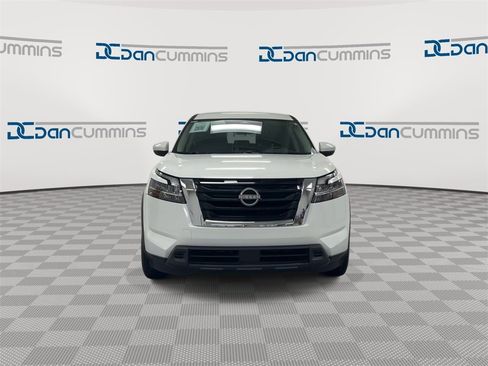 Used 2022 Nissan Pathfinder S w/ Cargo Package image 3