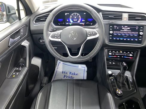 Used 2023 Volkswagen Tiguan SE AWD/4WD image 24