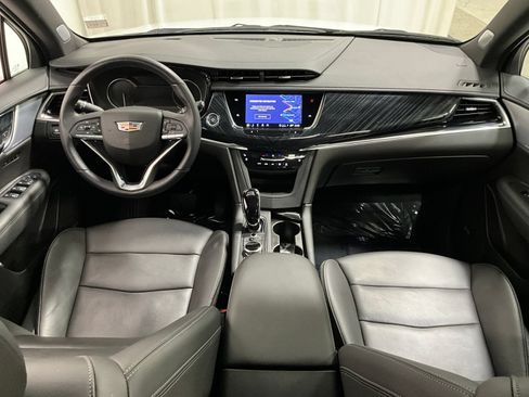 Used 2024 Cadillac XT6 Premium Luxury AWD/4WD image 16