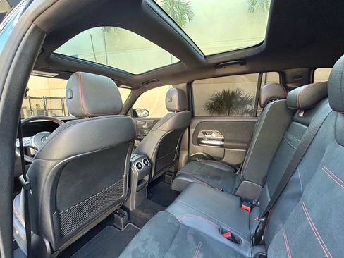 Used 2023 Mercedes-Benz GLB 250 image 48