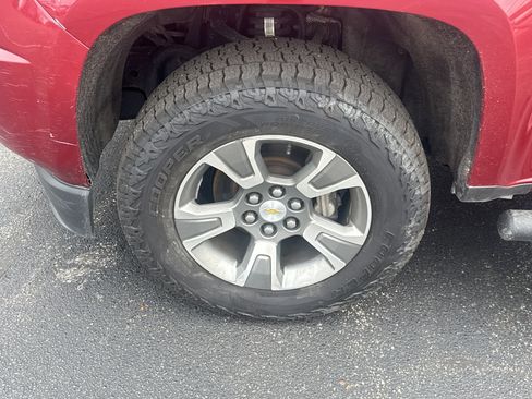 Used 2019 Chevrolet Colorado Z71 AWD/4WD image 9