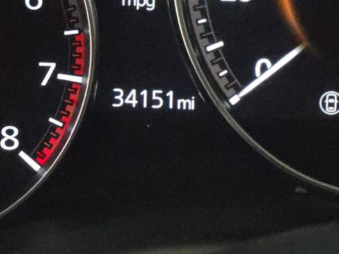 Used 2023 MAZDA MAZDA3 s FWD image 8