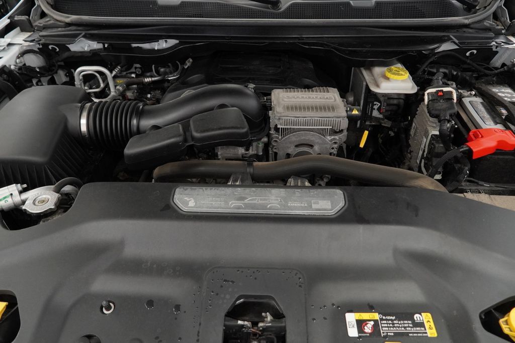 Used 2023 Jeep Wagoneer 4WD w/ Premium Group I image 46