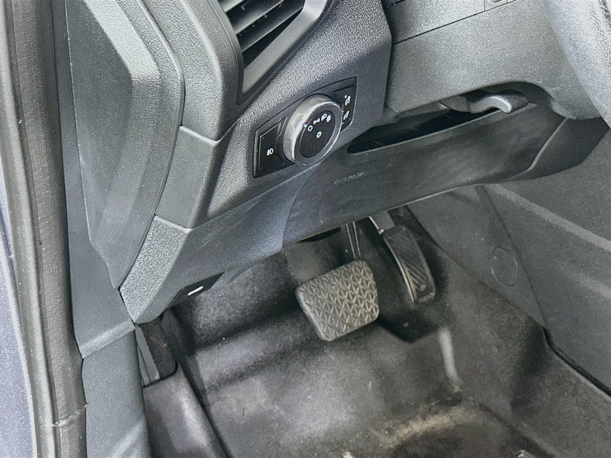 Used 2018 Ford EcoSport SE w/ SE Convenience Package FWD image 17