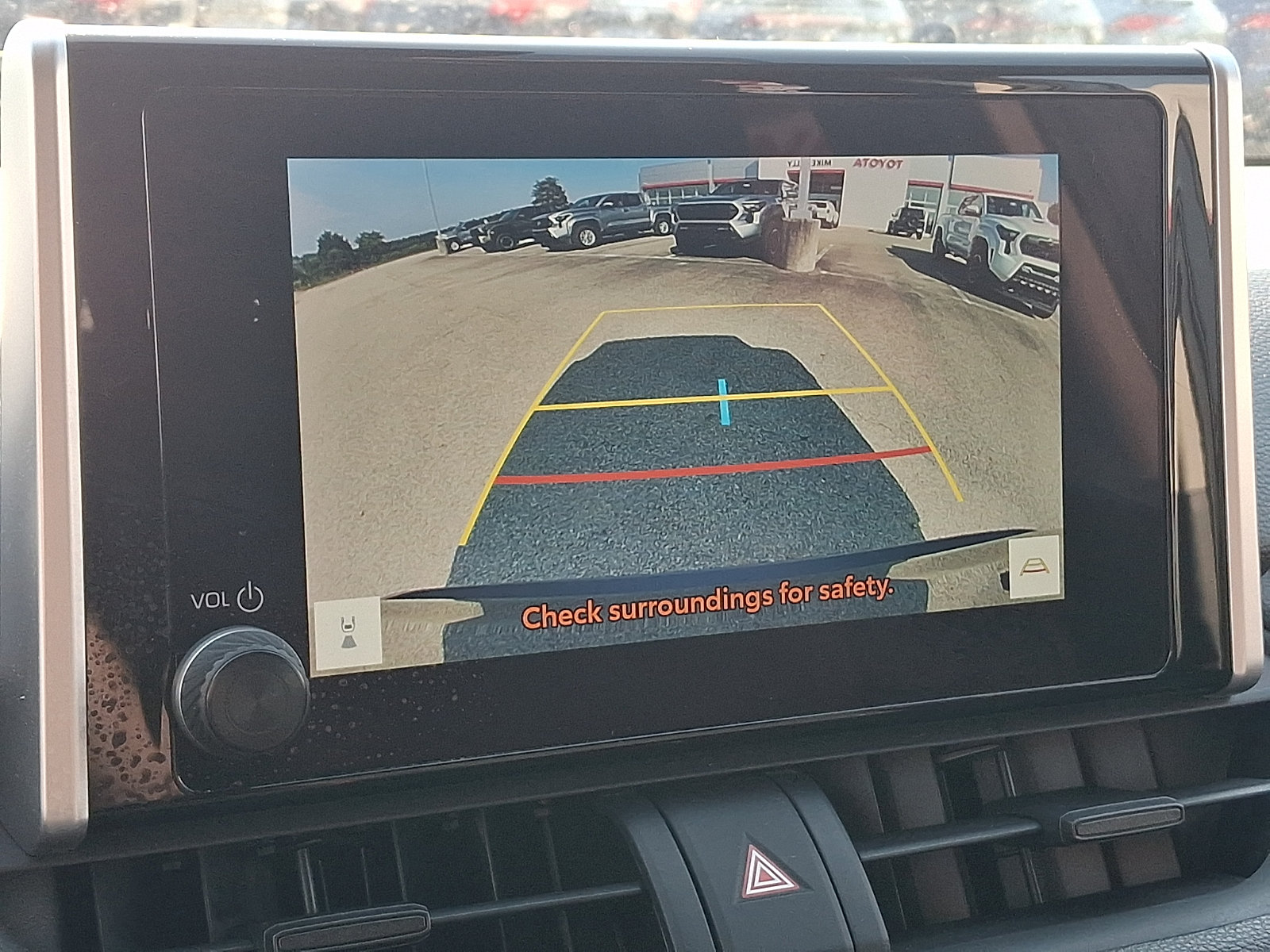 Used 2025 Toyota RAV4 LE AWD/4WD image 18