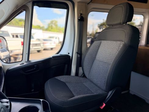 Used 2021 RAM ProMaster 2500 FWD image 32