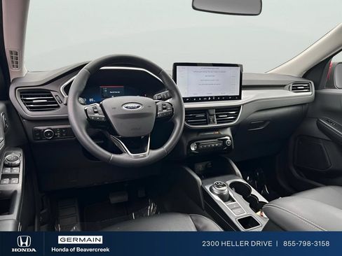 Used 2023 Ford Escape Platinum AWD/4WD image 10