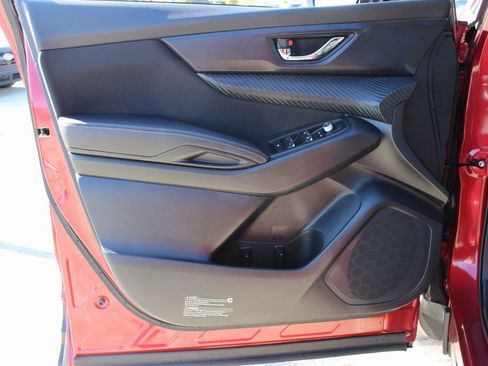 Certified 2025 Subaru Ascent Premium image 9