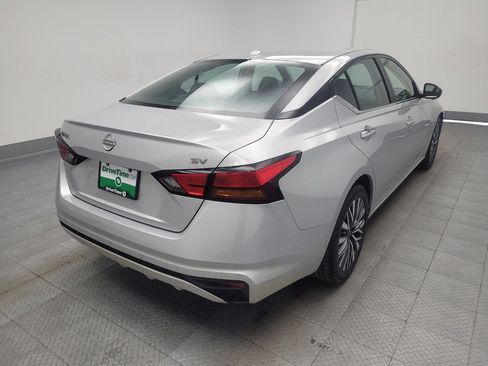 Used 2023 Nissan Altima 2.5 SV image 9
