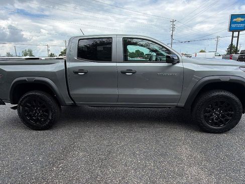 New 2026 Chevrolet Blazer LT w/ Convenience Package FWD image 7