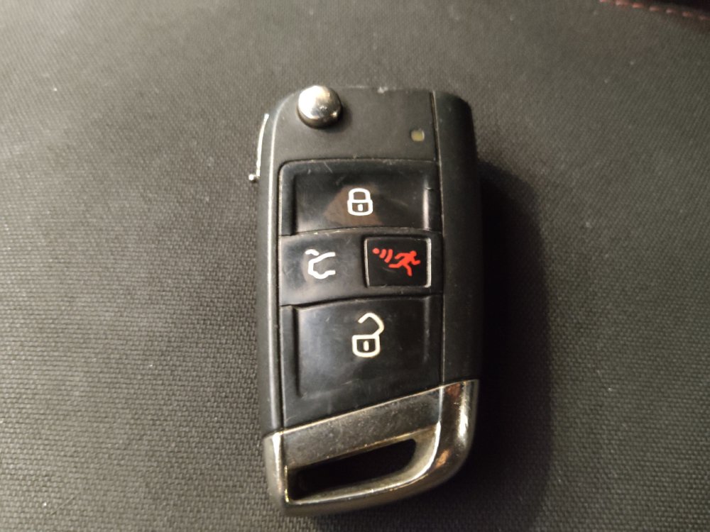 Used 2018 Volkswagen GTI S FWD image 32