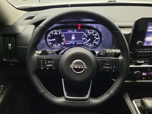 Used 2022 Nissan Pathfinder SV FWD image 22