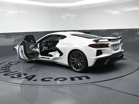 Used 2023 Chevrolet Corvette Stingray Premium Cpe w/ Z51 Performance Package RWD image 25