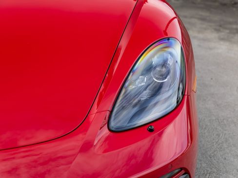 Certified 2025 Porsche 718 Cayman GT4 image 16