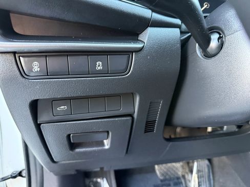 Used 2021 MAZDA MAZDA3 s image 23