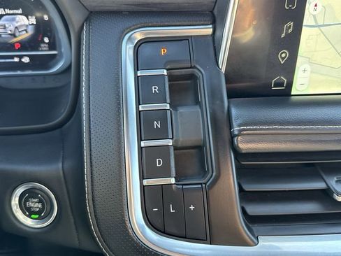 Certified 2022 GMC Yukon XL SLT w/ SLT Premium Package image 16