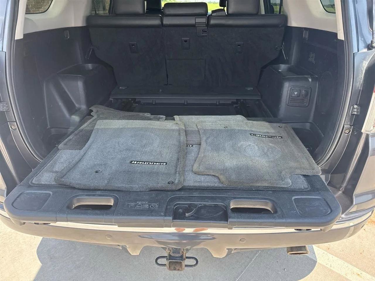 Used 2011 Toyota 4Runner Limited w/ Convenience Pkg AWD/4WD image 48