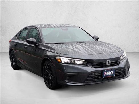 Used 2024 Honda Civic Sport image 3