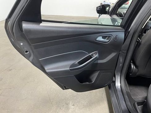 Used 2018 Ford Focus SEL FWD image 20