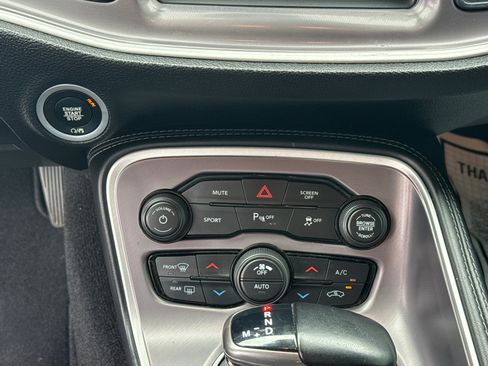 Used 2022 Dodge Challenger GT AWD/4WD image 12