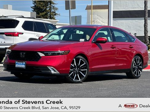 Used 2025 Honda Accord Touring image 1