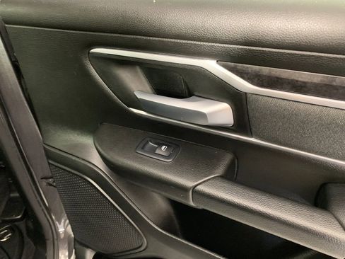 Used 2022 RAM 1500 Big Horn AWD/4WD image 37