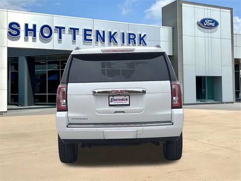 Used 2020 GMC Yukon Denali w/ Open Road Package image 7
