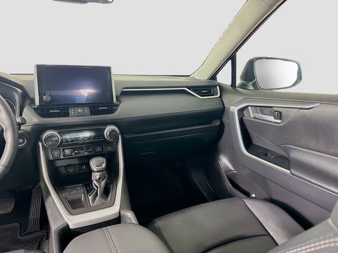 Used 2023 Toyota RAV4 XLE Premium FWD image 17