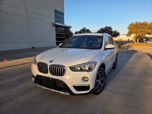 Used 2018 BMW X1 sDrive28i image 9