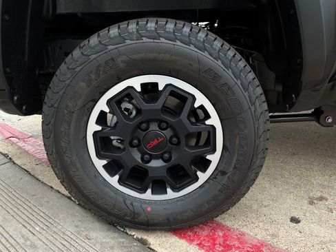 New 2026 Toyota Tacoma TRD Off-Road AWD/4WD image 7