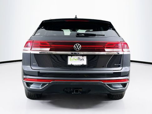 Used 2025 Volkswagen Atlas Cross Sport SE AWD/4WD image 7