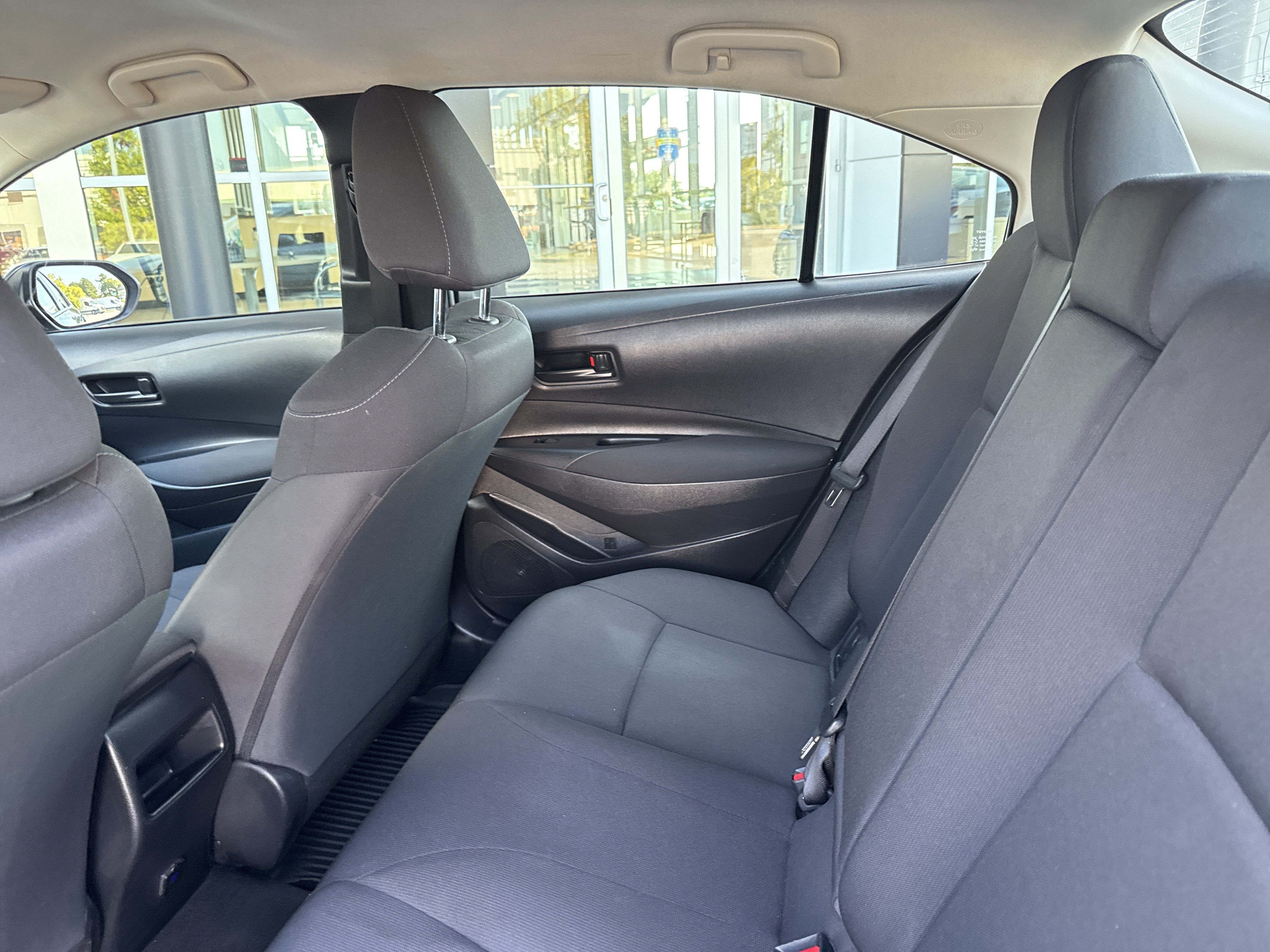 Used 2022 Toyota Corolla LE FWD image 22