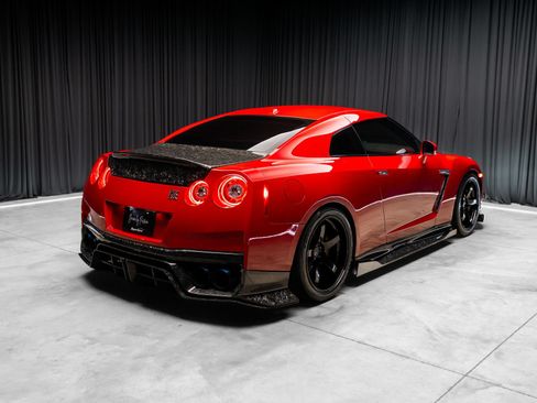 Used 2020 Nissan GT-R Premium w/ Premium Interior Package AWD/4WD image 44