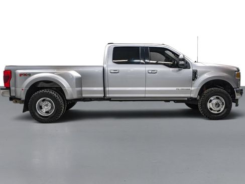 Used 2022 Ford F350 Lariat w/ Lariat Ultimate Package AWD/4WD image 5