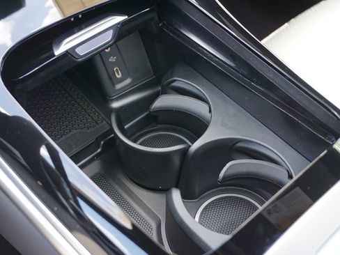 Certified 2025 Mercedes-Benz GLC 300 4MATIC image 37