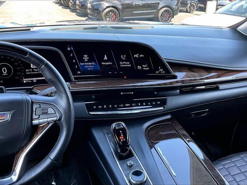 Used 2023 Cadillac Escalade Sport Platinum AWD/4WD image 6
