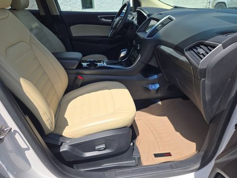 Used 2018 Ford Edge SEL w/ Equipment Group 201A AWD/4WD image 6