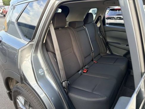 Used 2025 Nissan Rogue S AWD/4WD image 13