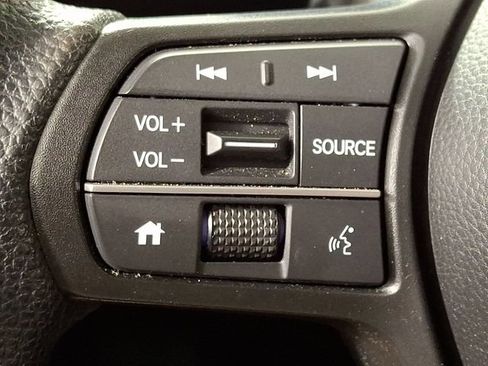 Used 2024 Honda HR-V LX image 20
