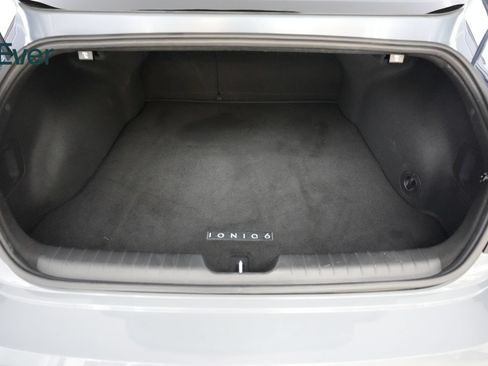 Used 2023 Hyundai Ioniq 6 SEL RWD image 8