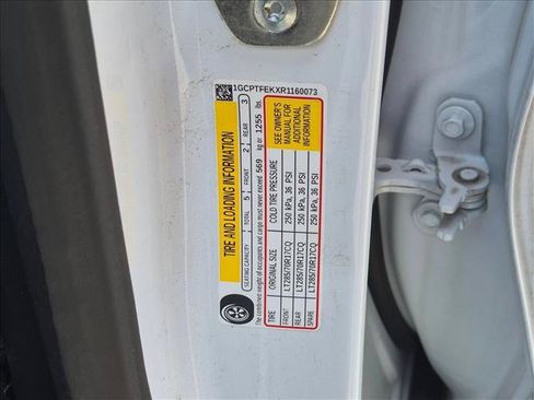 Used 2024 Chevrolet Colorado ZR2 w/ Safety Package AWD/4WD image 15
