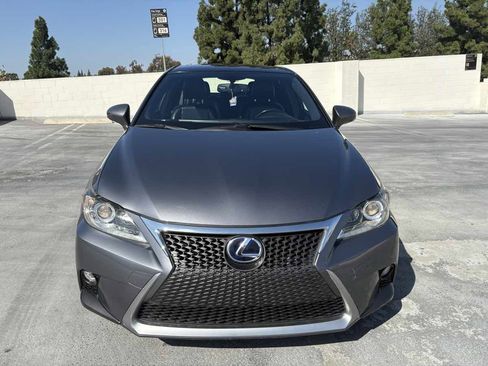 Used 2015 Lexus CT 200h image 39