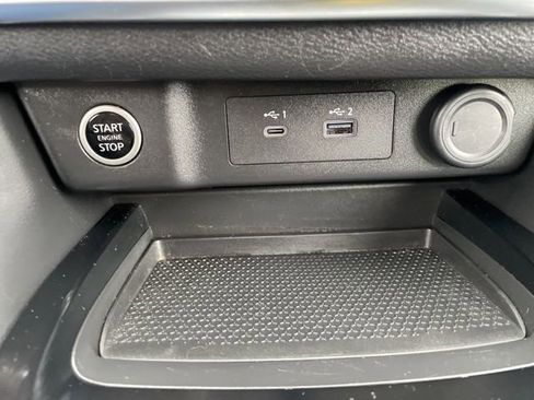 Used 2023 Nissan Rogue SV image 25